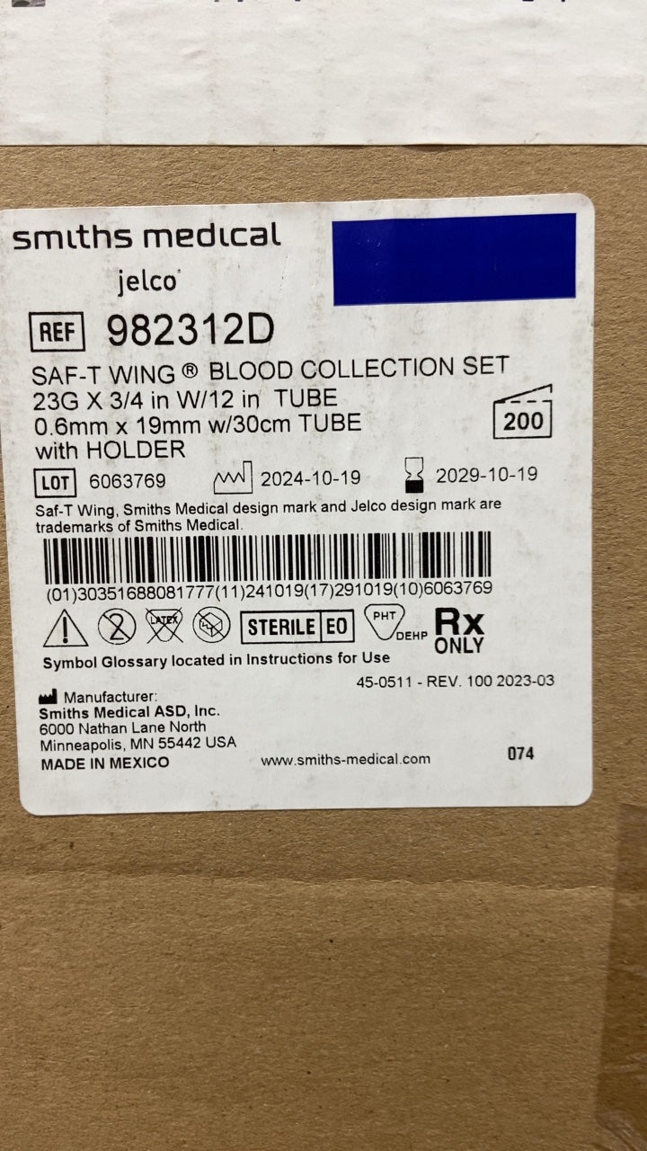 982312D - SMITHS MEDICAL - SAF-T WING BLOOD COLLECTION SET 23G X 3/4 in W/12 in TUBE 0.6mm x 19mm w/30cm TUBE with HOLDER, (CS/200)
