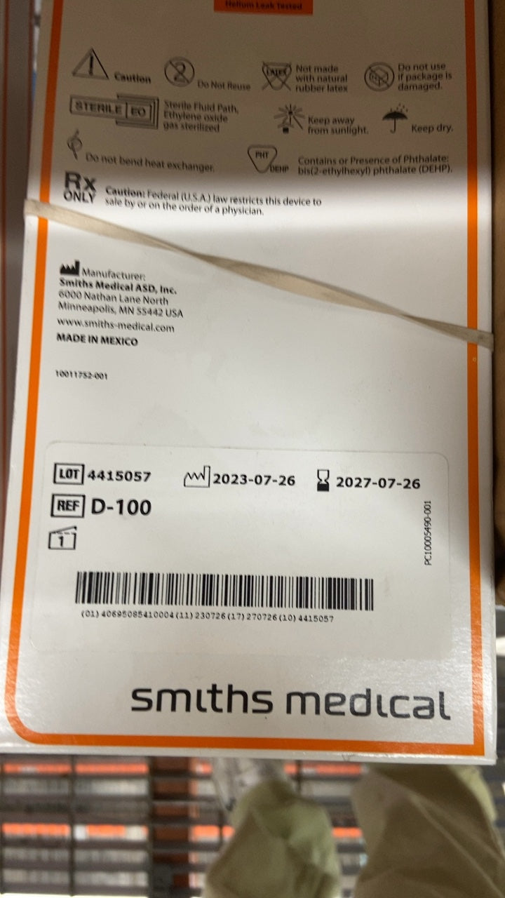 D-100 - SMITHS MEDICAL - Sterile Fluid Path, Ethylene oxide gas sterilized, (BX/1)