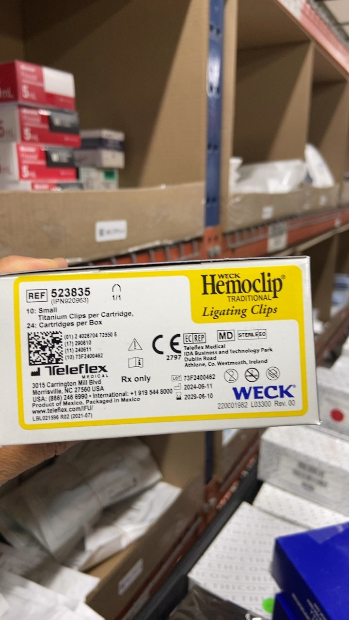 523835 - TELEFLEX - Hemoclip Traditional Titanium Ligating Clip, Small, 10 Clips, (BX/24)
