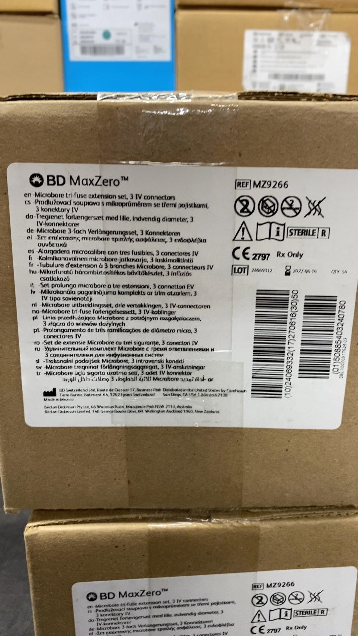 MZ9266 - BD - BD MaxZero Microbore tri fuse extension set, 3 IV connectors, (BX/50)