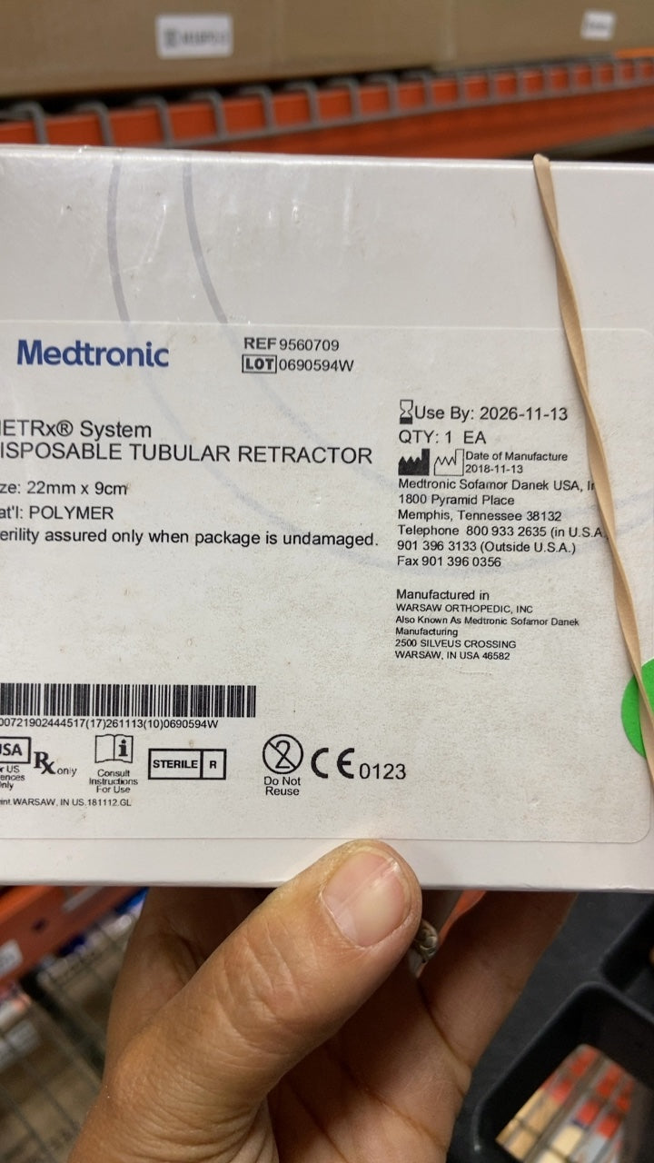 9560709 - MEDTRONIC - Disposable Straight Retractor, 9 cm L x 22 mm W, (BX/1)