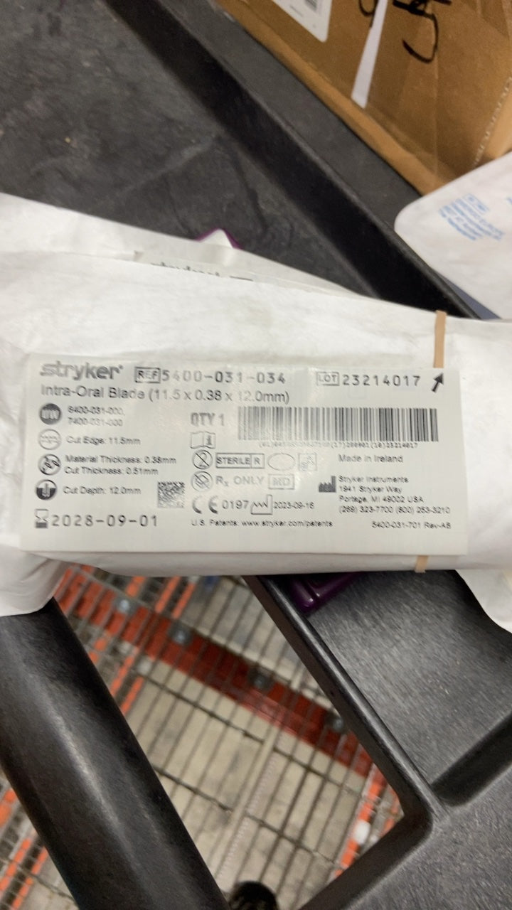 5400-031-034 - STRYKER - Core Intra Oral Blade, 0.38 mm Thickness, 11.5 mm Cut Edge, (EA/1)