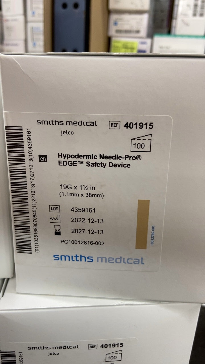401915 - SMITHS MEDICAL - Hypodermic Needle-Pro® EDGE™ Safety Device 19G x 1½ in (1.1mm x 38mm), (BX/100)