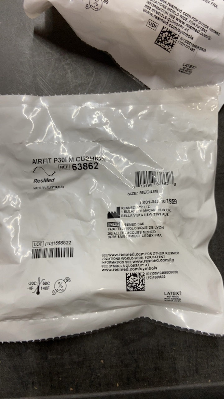 63862 - RESMED - AIRFIT P30I M CUSHION, (EA/1)