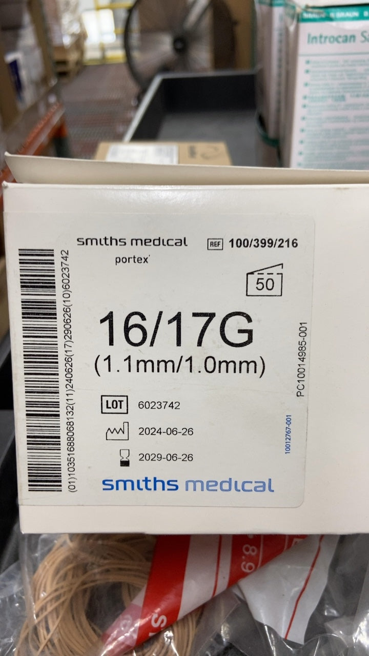 100/399/216 - SMITHS MEDICAL - 16/17G (1.1mm/1.0mm) portex, (BX/50)