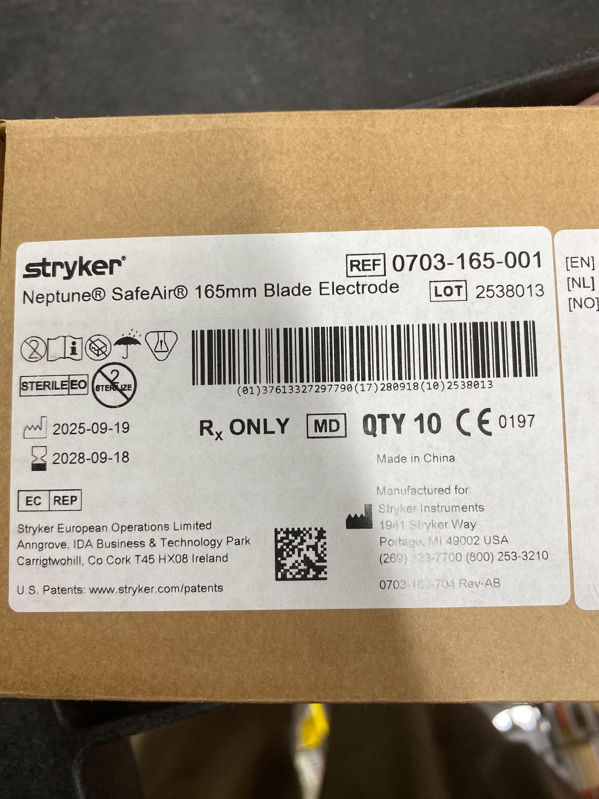 0703-165-001 - STRYKER - Neptune E-SEP 165mm Blade Electrode, (BX/10)
