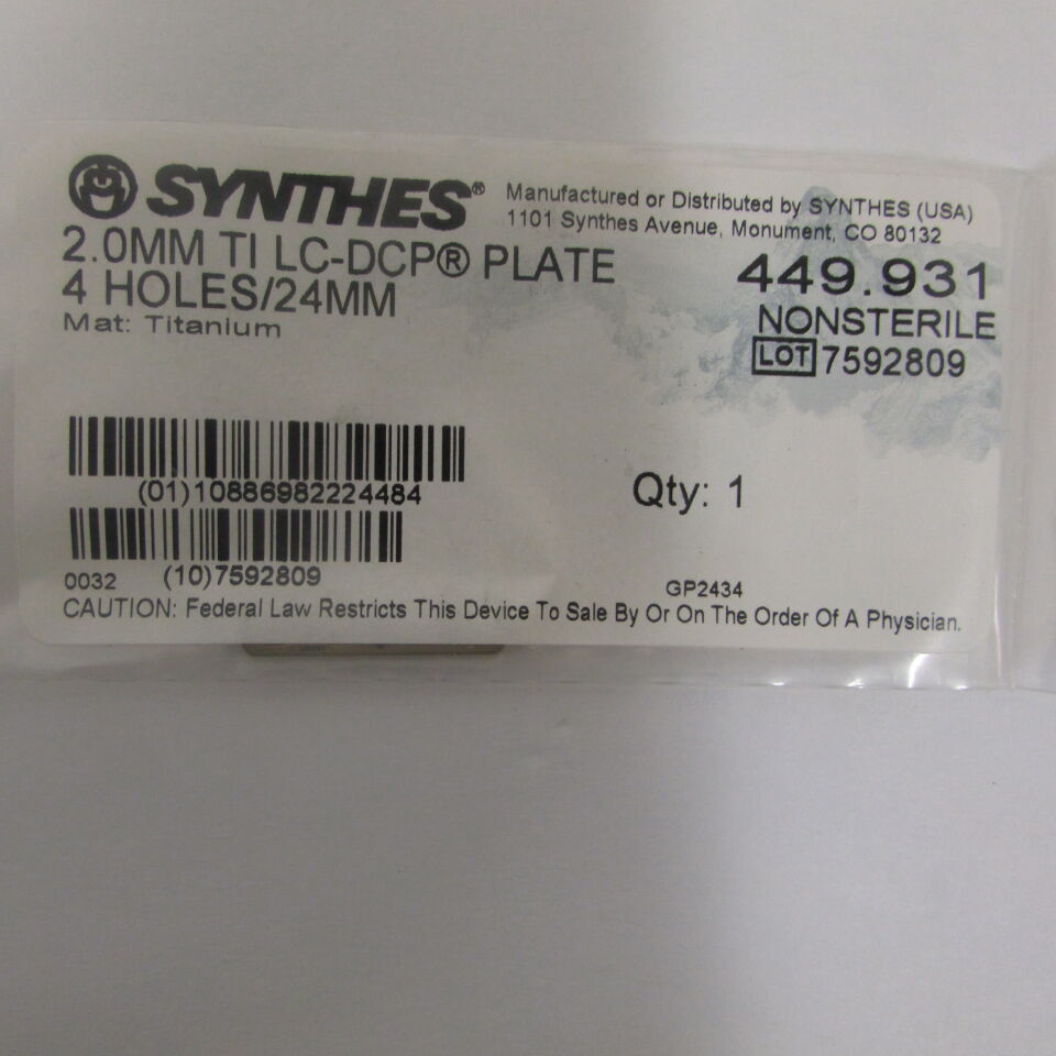 449.931 - SYNTHES - 2mm ti lc dcp plate 4h 24mm, () - ( Expiry Date: EACH )
