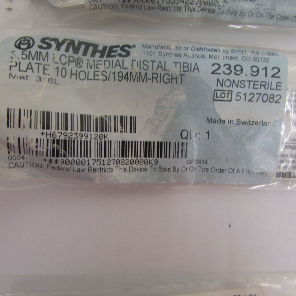239.912 - SYNTHES - 3.5mm lcp medial distal tibia plate 10 holes/194mm-right, () - ( Expiry Date: EACH )