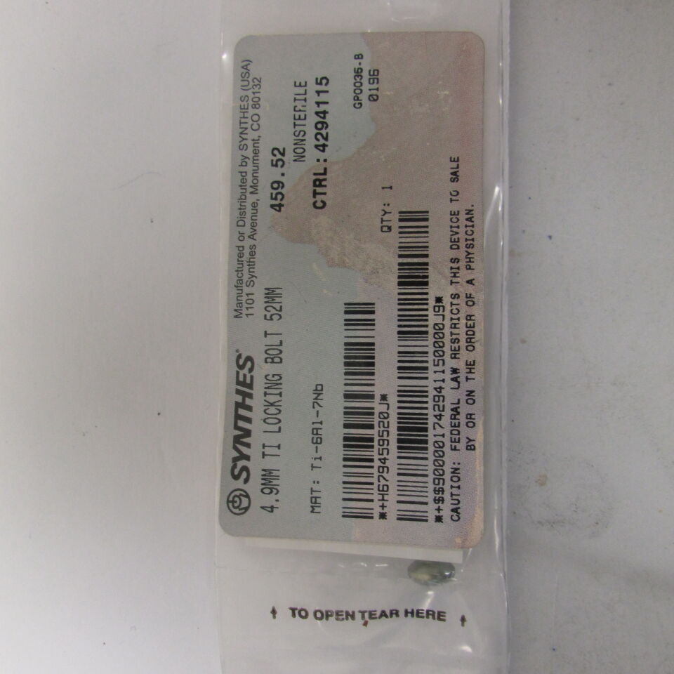 459.52 - SYNTHES - 4.9mm ti locking bolt 52mm, () - ( Expiry Date: EACH )