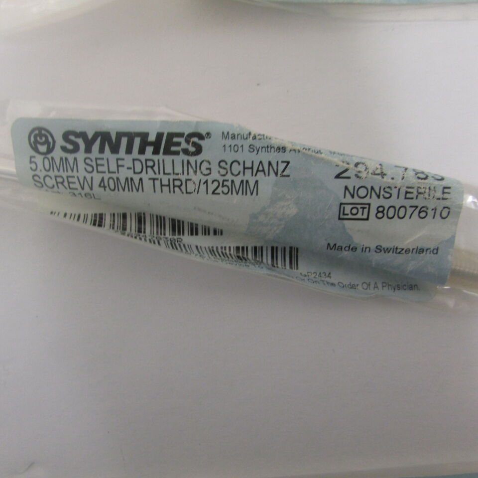 294.783 - SYNTHES - 5.0mm self-drilling schanz screw 40mm thrd/125mm, () - ( Expiry Date: EACH )