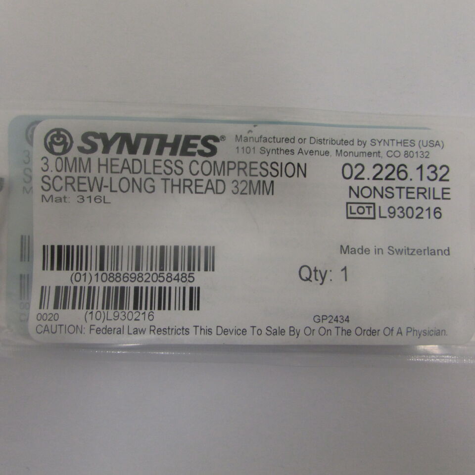 02.226.132 - SYNTHES - 3.0mm headless compression screwlong thread 32mm, () - ( Expiry Date: EACH )