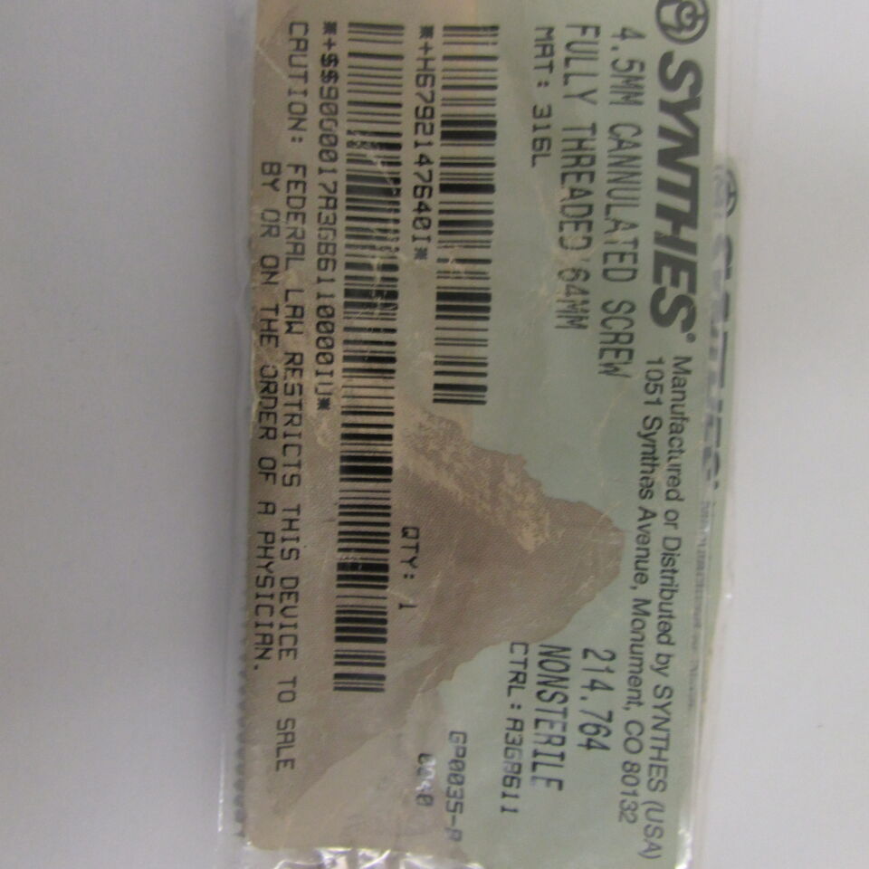 214.764 - SYNTHES - 4.5mm cannulated screw fully threaded 64mm, () - ( Expiry Date: EACH )
