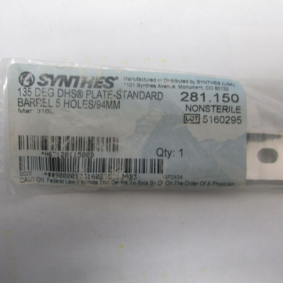 281.15 - SYNTHES - 135 deg dhs plate-standard barrel 5 holes/94mm, () - ( Expiry Date: EACH )