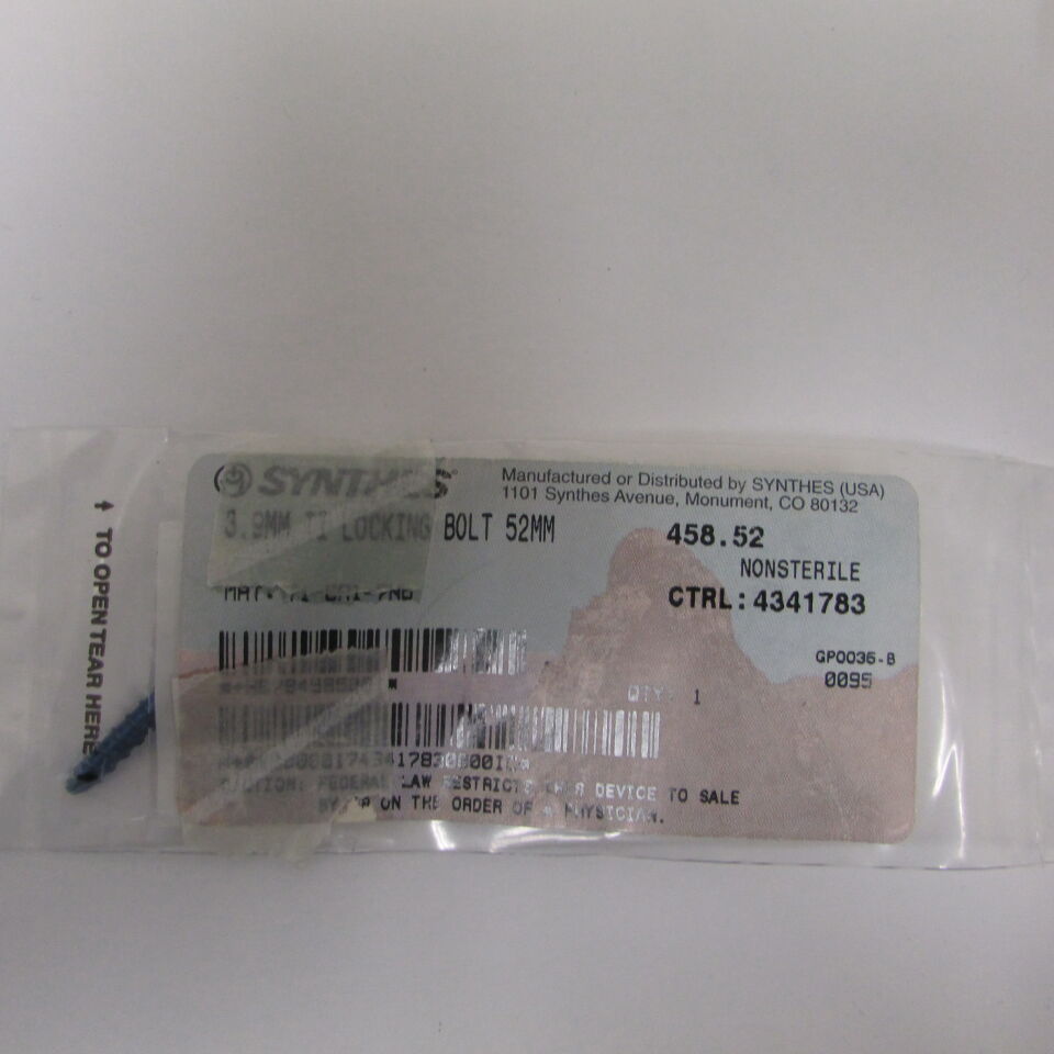 458.52 - SYNTHES - 3.9mm ti locking bolt 52mm, () - ( Expiry Date: EACH )