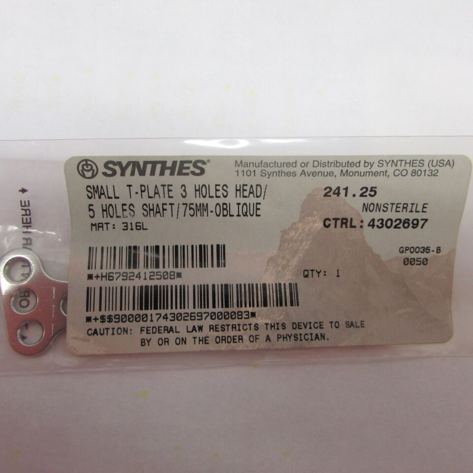 241.25 - SYNTHES - small t-plate 3 holes head 5 shaft 75mm oblique, () - ( Expiry Date: EACH )