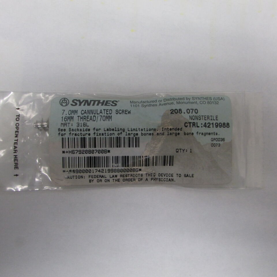208.07 - SYNTHES - 7.0mm cannulated screw 16mm thread/70mm, () - ( Expiry Date: EACH )