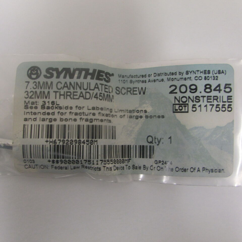 209.845 - SYNTHES - 7.3mm cannulated screw 32mm thread / 45mm, () - ( Expiry Date: EACH )