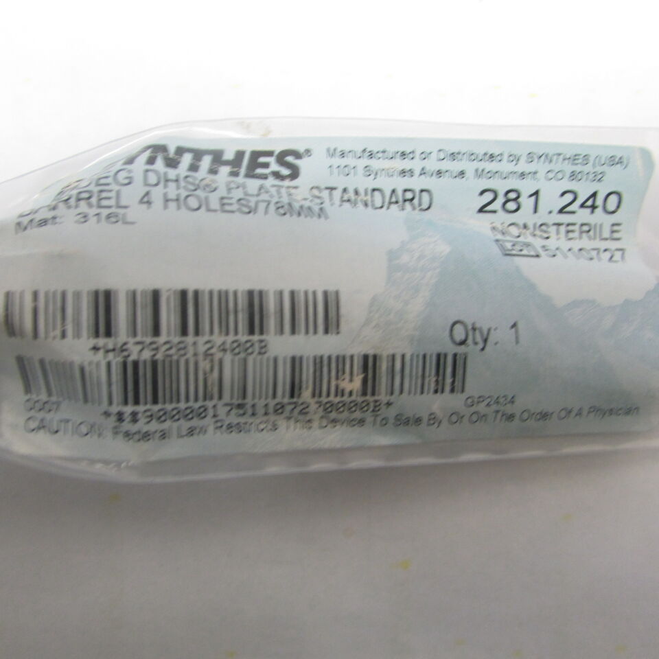 281.24 - SYNTHES - 140 deg dhs plate-standard barrel 4 holes/78mm, () - ( Expiry Date: EACH )