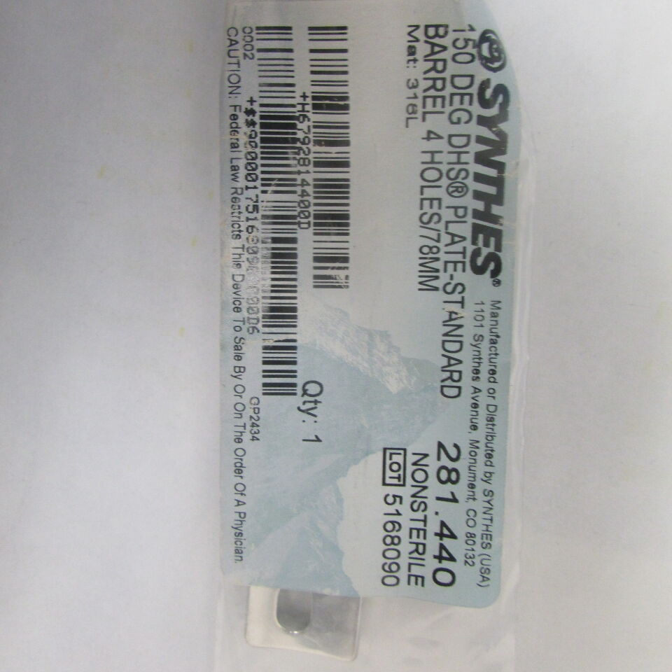281.44 - SYNTHES - 150 deg dhs plate-standard barrel 4 holes/78mm, () - ( Expiry Date: EACH )