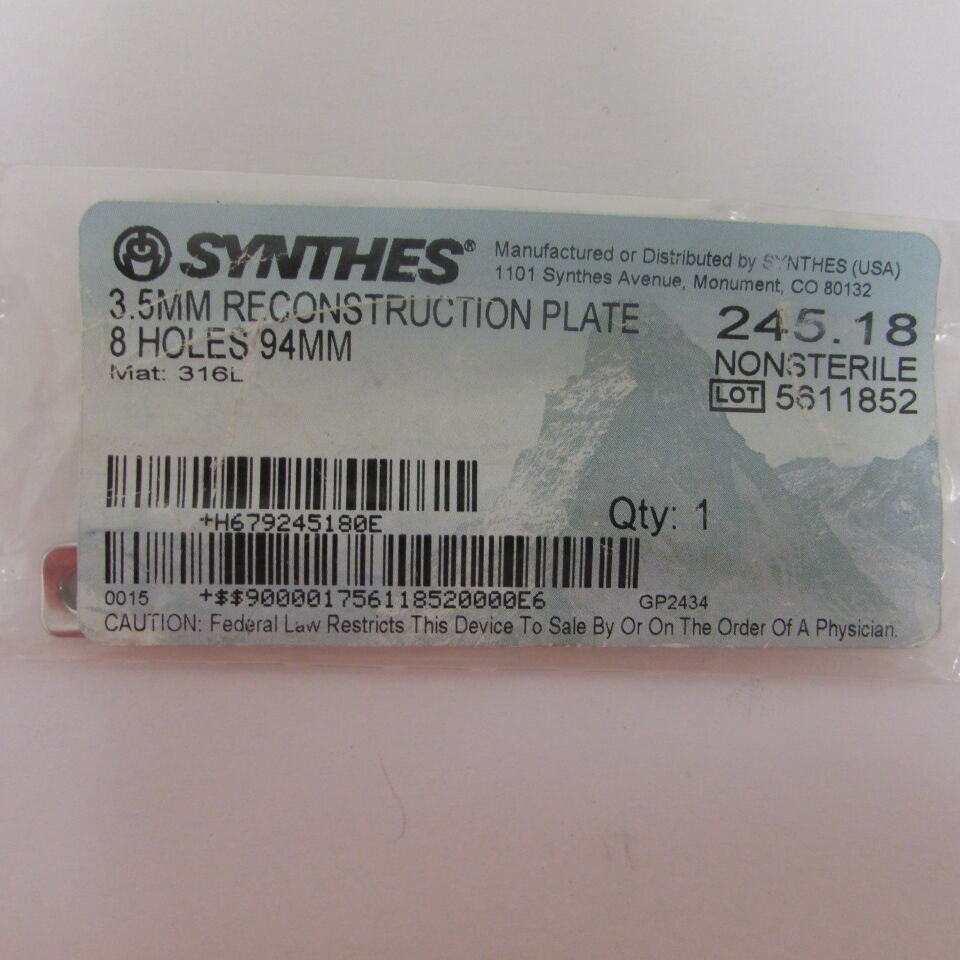 245.18 - SYNTHES - 3.5mm reconstruction plate 8 h / 94mm, () - ( Expiry Date: EACH )