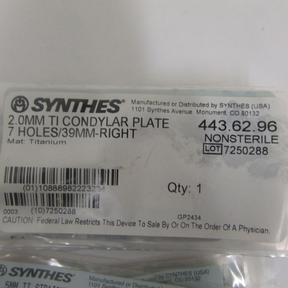 443.62.96 - SYNTHES - 2.0mm ti condylar plate 7 holes/39mmright, () - ( Expiry Date: EACH )