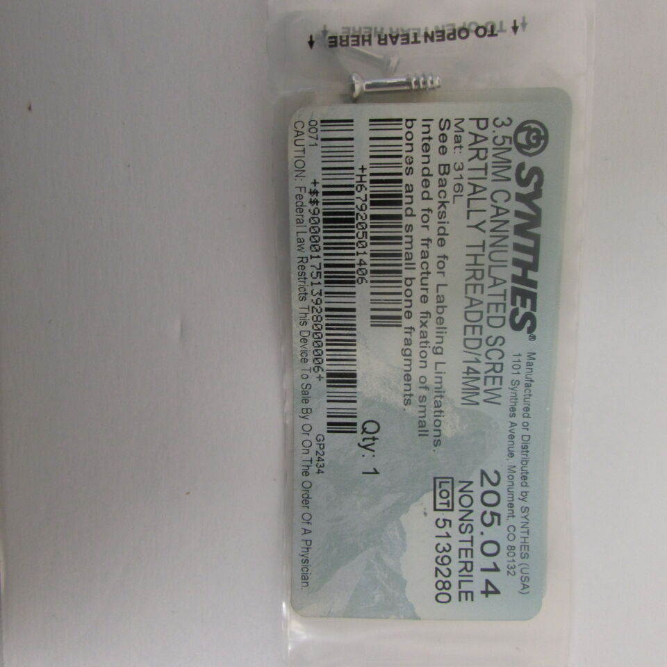 205.014 - SYNTHES - 3.5mm cannulated screw partially threaded/14mm, () - ( Expiry Date: EACH )