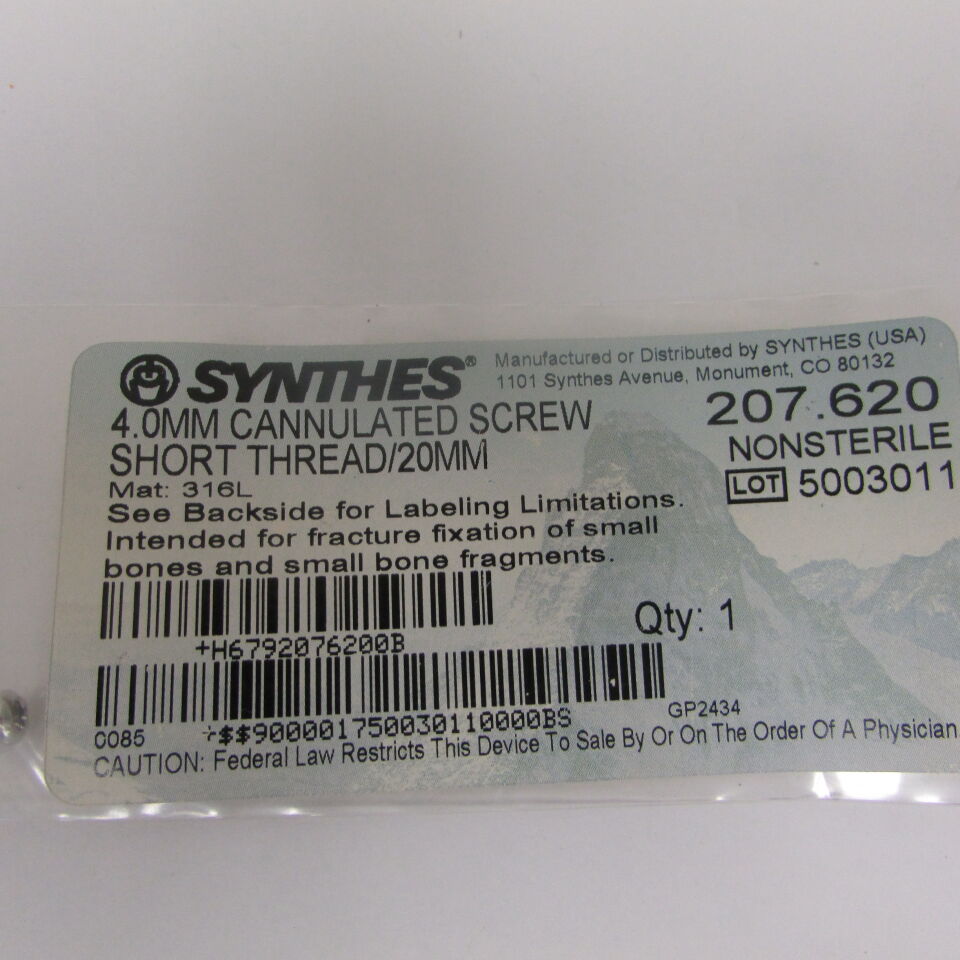 207.62 - SYNTHES - 4.0mm cannulated screw short thread/20mm, () - ( Expiry Date: EACH )