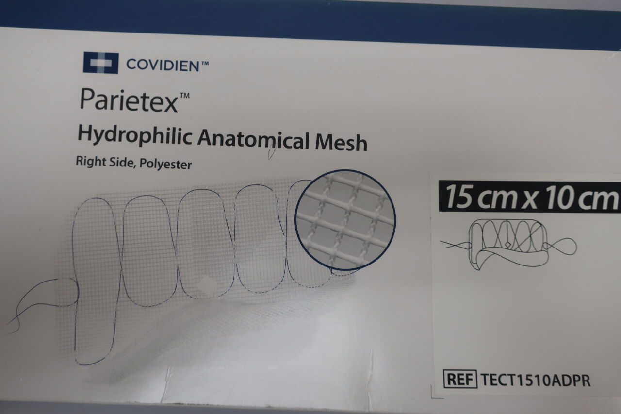 TECT1510ADPR - COVIDIEN - Parietex Right Side Polyester Anatomical Hydrophilic Mesh With Flap, 15 x 10 cm, (BOX/1) - ( Expiry Date: 2023-03-31 )