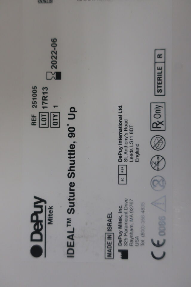 251005 - DEPUY - Ideal Suture Shuttle with Chia, 90° Up, (BX/1) - ( Expiry Date: 2023-04-14 )
