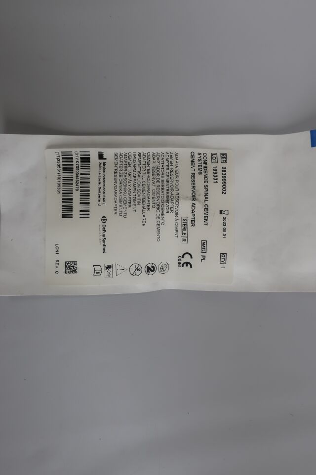 283999002 - DEPUY - confidence spinal cement system cement reservoir adapter, () - ( Expiry Date: )