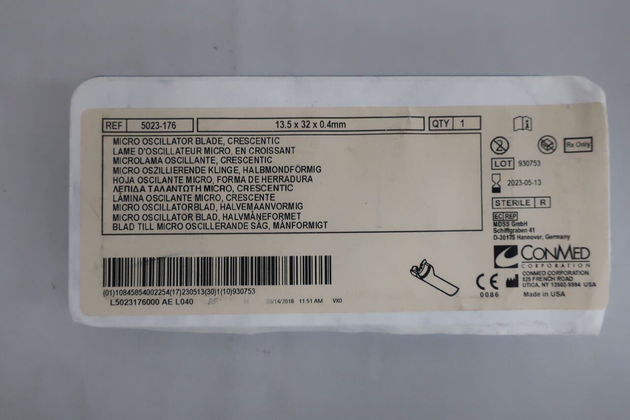 5023-176 - CONMED - Conmed Small Bone Oscillating Saw Crescentic Blade, 32 L x 13.5 mm W, (EA) - ( Expiry Date: 2023-05-13 )