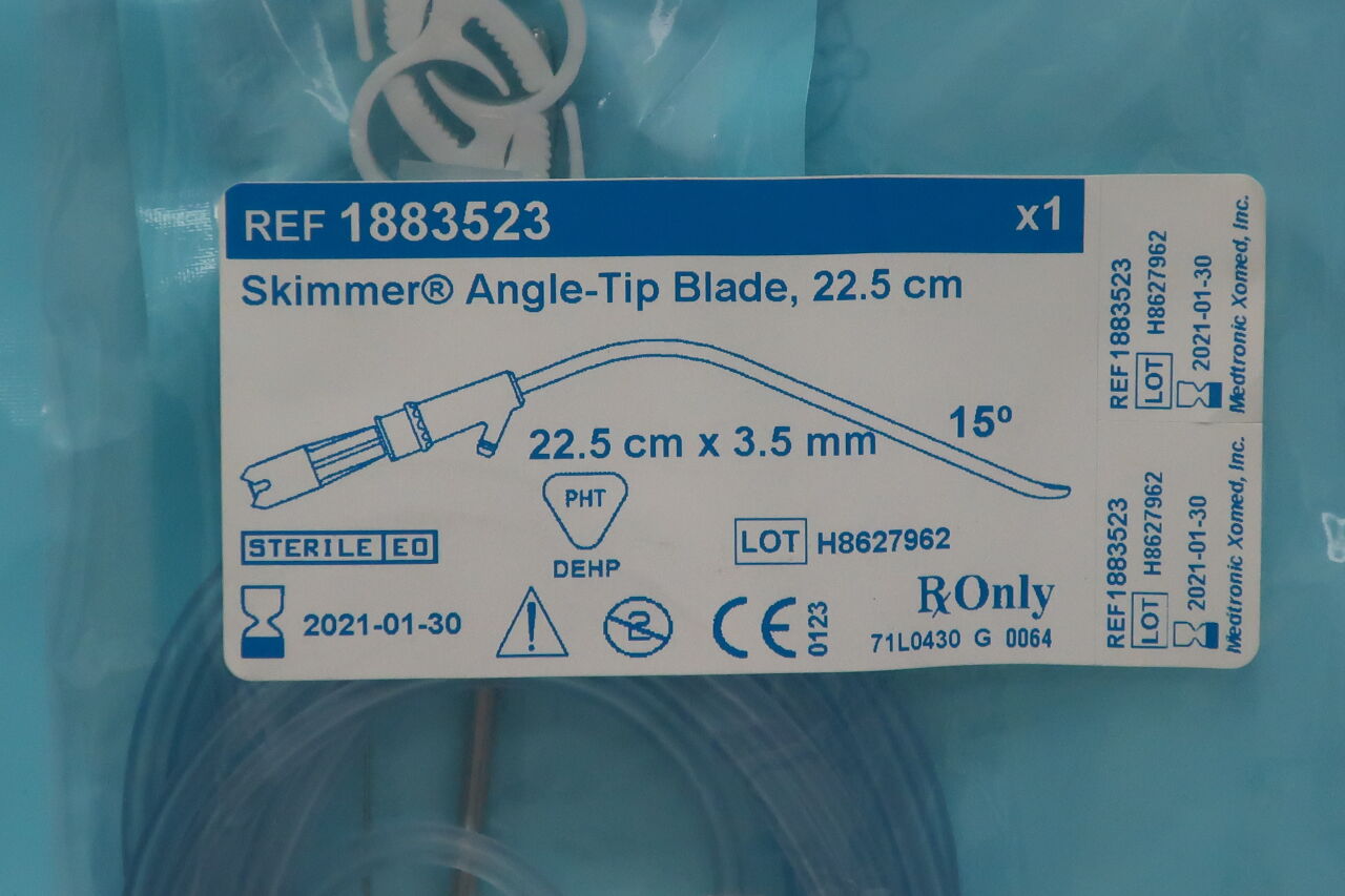 1883523 - MEDTRONIC - Skimmer Non-Rotatable Angle-Tip Laryngeal Blade, 3.5 mm dia. x 22.5 cm Length, 15° Angle, (EA) - ( Expiry Date: 2021-01-30 )