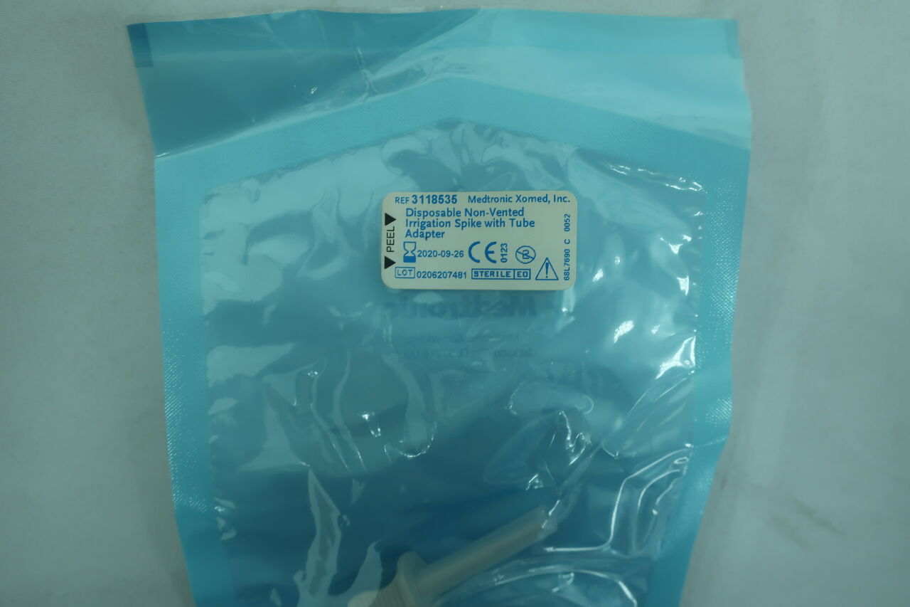 3118535 - MEDTRONIC - Medtronic Disposable Non-Vented Irrigation Spike with Tube Adapter, (EA) - ( Expiry Date: 2020-09-26 )