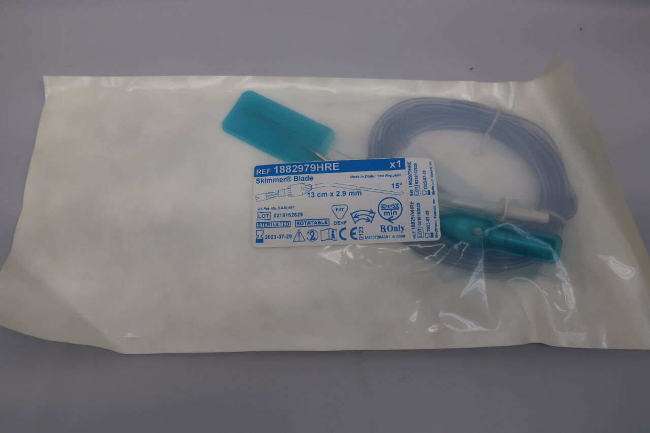 1882979HRE - MEDTRONIC - Medtronic 2.9mm Rotatable Skimmer Angle-Tip Blade: 13cm (No Box), () - ( Expiry Date: 2023-07-09 )