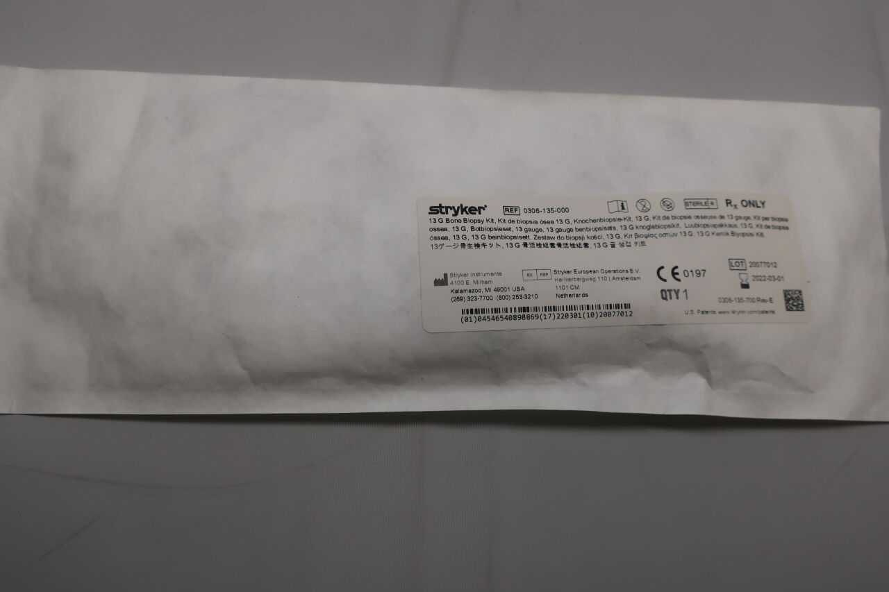 0306-135-000 - STRYKER - 13G x 15" Bone Biopsy Kit, (EA) - ( Expiry Date: 2022-03-01 )
