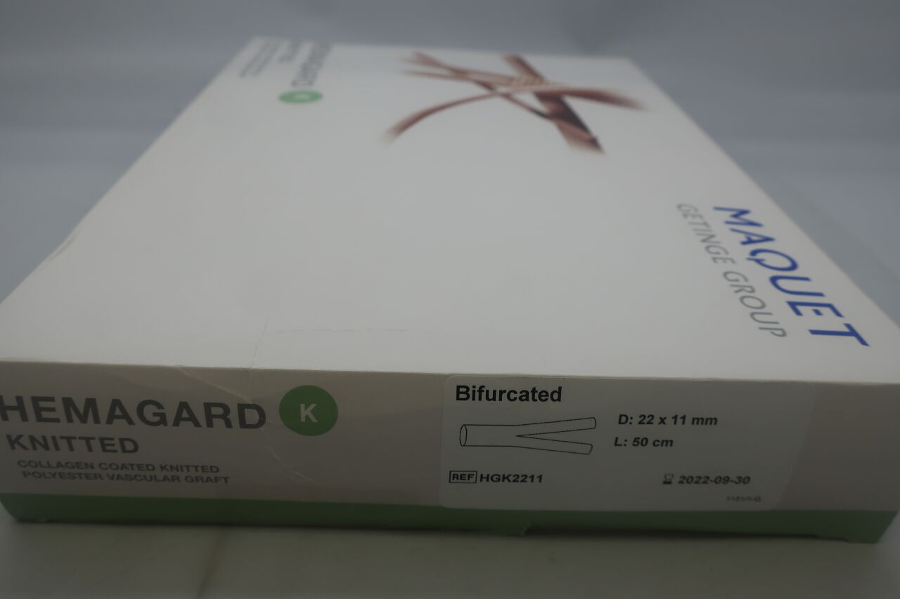 HGK2211 - MAQUET - Maquet Emagard Collagen Coated Knitted Polyester Bifurcated Vascular Graft, 22 x 11 mm dia. x 50 cm Usable Length, (BX/1) - ( Expiry Date: 2022-09-30 )