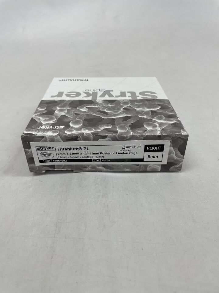 48951092 - STRYKER - Tritanium PL 9mm x 23mm 12-11mm Posterior Lumbar Cage 9mm height , ( BX/1 ) - ( Expiry Date : 2028-11-07 )