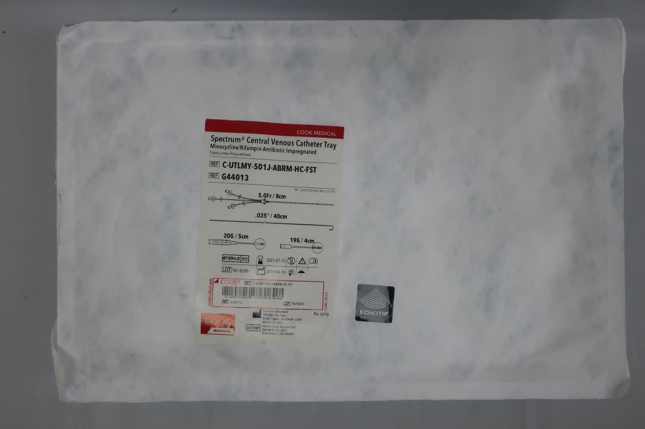 G44013 - COOK - Spectrum Triple Lumen CVC Tray, Minocycline/Rifampin Impregnated 5F x 8cm, (EA) - ( Expiry Date: 2021-07-12 )