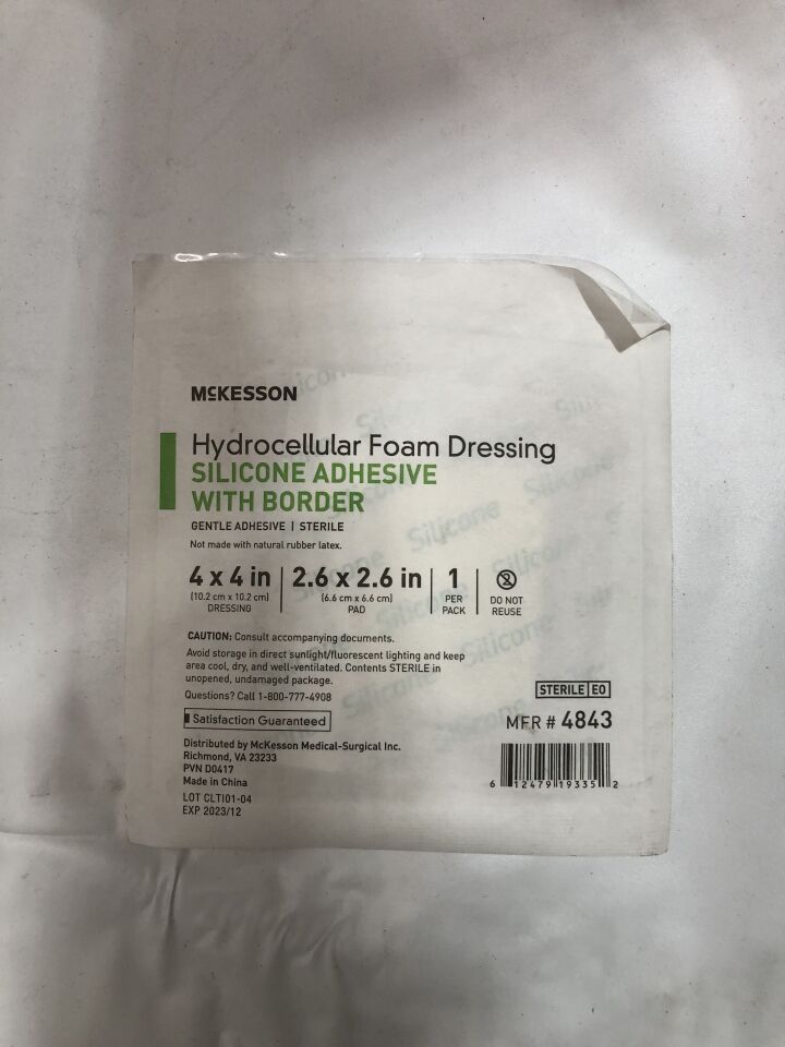 4843 - MCKESSON - Hydrocellular foam dressing 4"x4", (EA) - ( Expiry Date: 2023-12-01 )