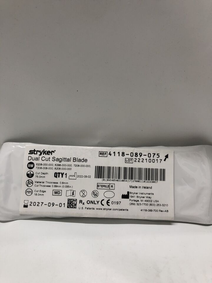 4118-089-075 - STRYKER - Dual cut sagittal blade , ( EA ) - ( Expiry Date : 2027-09-01 )