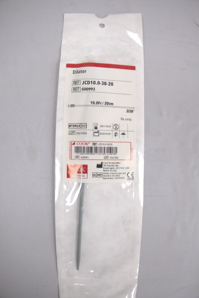 G00993 - COOK - Standard Dilator, 10 Fr x 20 cm Length, () - ( Expiry Date: 2023-12-28 )