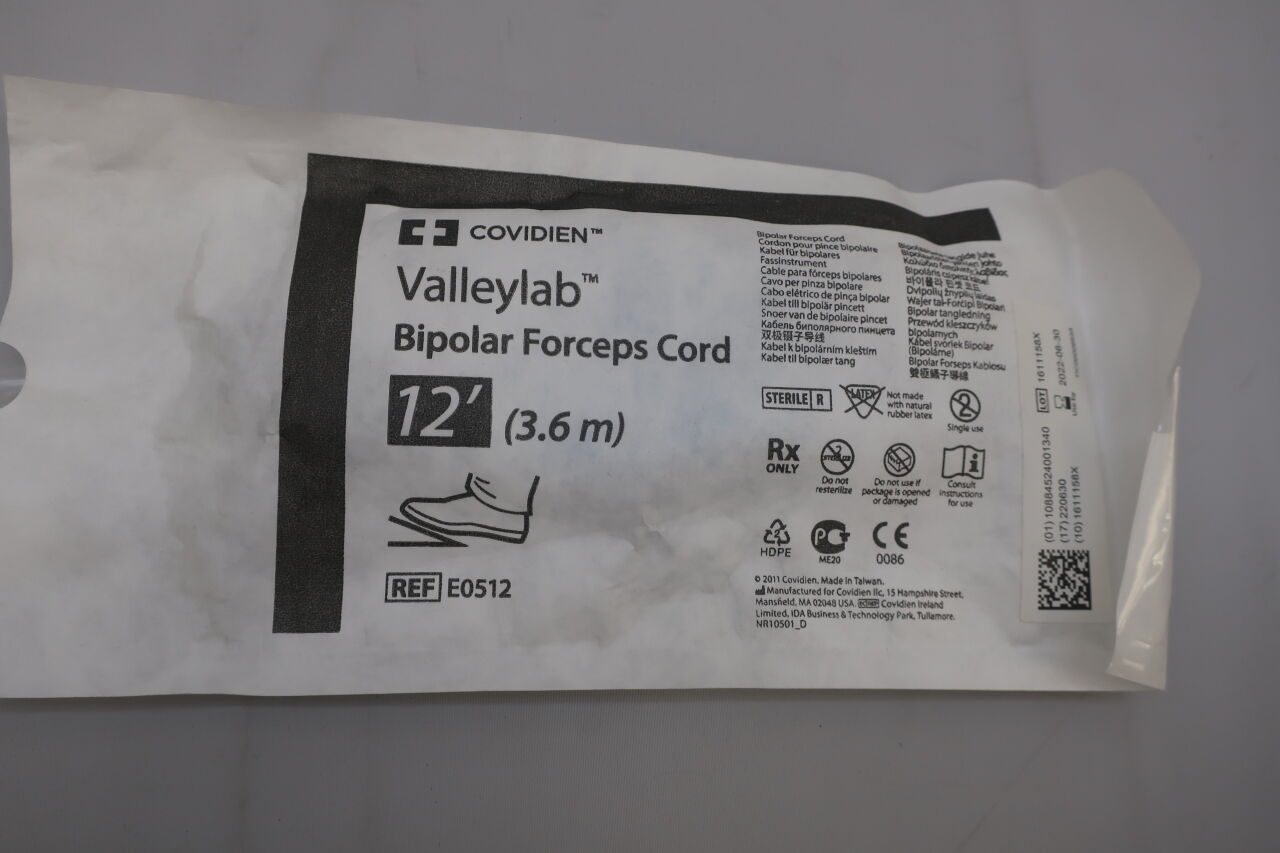 E05124 - COVIDIEN - Valleylab Bipolar Forceps Cord, Foot Switching, 12ft, (EA) - ( Expiry Date: 2023-12-31 )