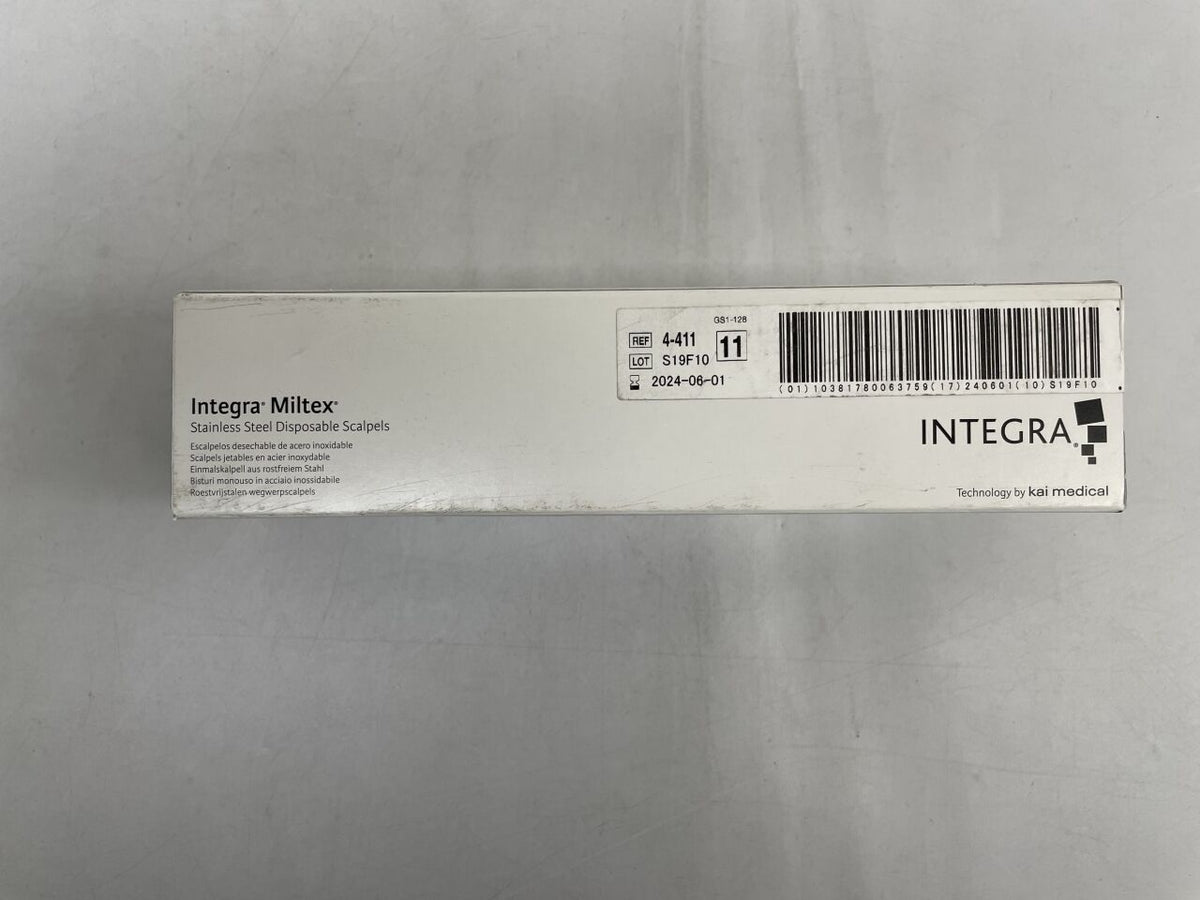 4-411 - INTEGRA - Stainless Steel Disposable Scalpels, Size 11, (BX/10)