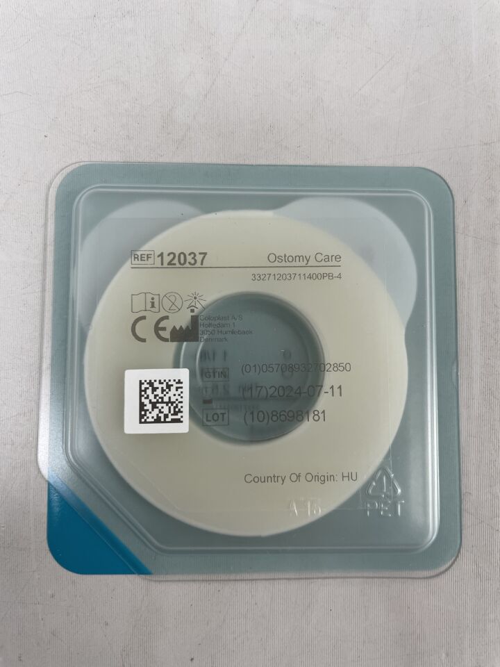 12037 - COLOPLAST AS - Brava Protective Seal. Stoma size: 1 1/8in - Adhesive: 2 1/4in - Thick: 2.5mm - Standard seal , (EA) - ( Expiry Date: 2024-07-11 )