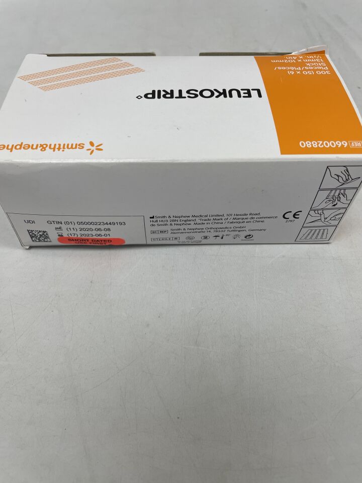 66002880 - SMITH & NEPHEW - Wound closure strips, (BX/300) - ( Expiry Date: 2023-06-01 )