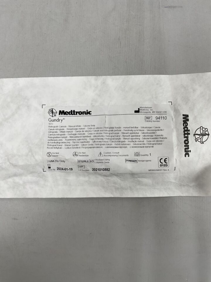 94110 - MEDTRONIC - gundry silicone rcsp cannula with manual-inflate cuff 10f x 9", (EA) - ( Expiry Date: 2024-01-19 )