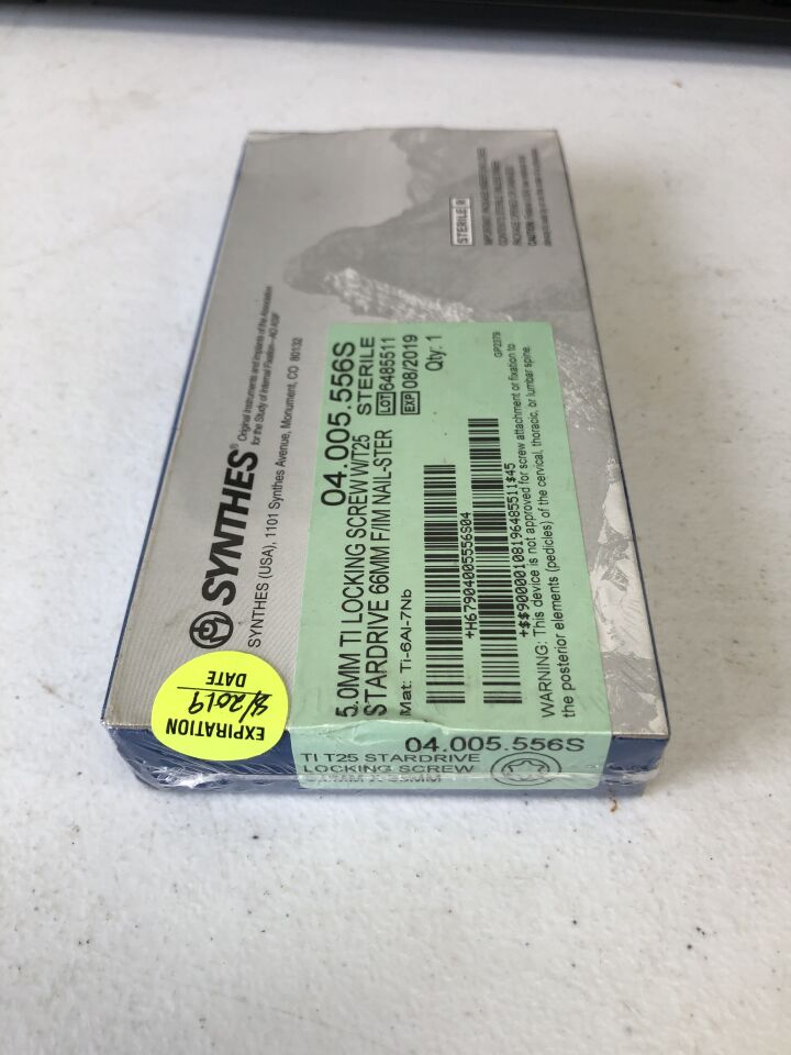 04.005.556S - SYNTHES - Titanium T25 Stardrive Locking Screw, 5mm X 66mm, (BX/1) - ( Expiry Date: 2019-08-31 )