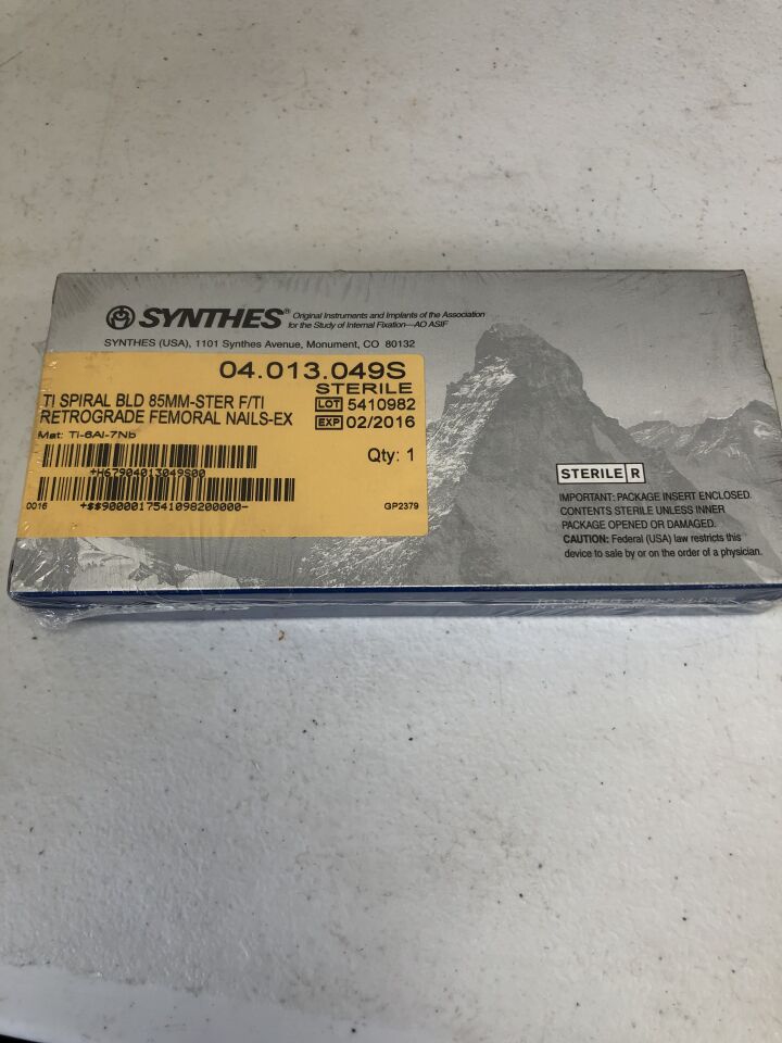 04.013.049S - SYNTHES - Titanium Spiral Blade Retrograde Femoral Nail, 85mm, (BX/1) - ( Expiry Date: 2016-02-01 )