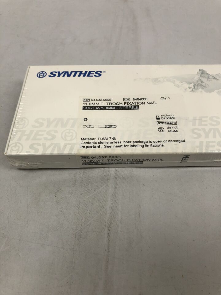 04.032.090S - SYNTHES - Titanium Troch Fixation Nail, 11mm X 90mm, (BX/1) - ( Expiry Date: 2020-07-01 )