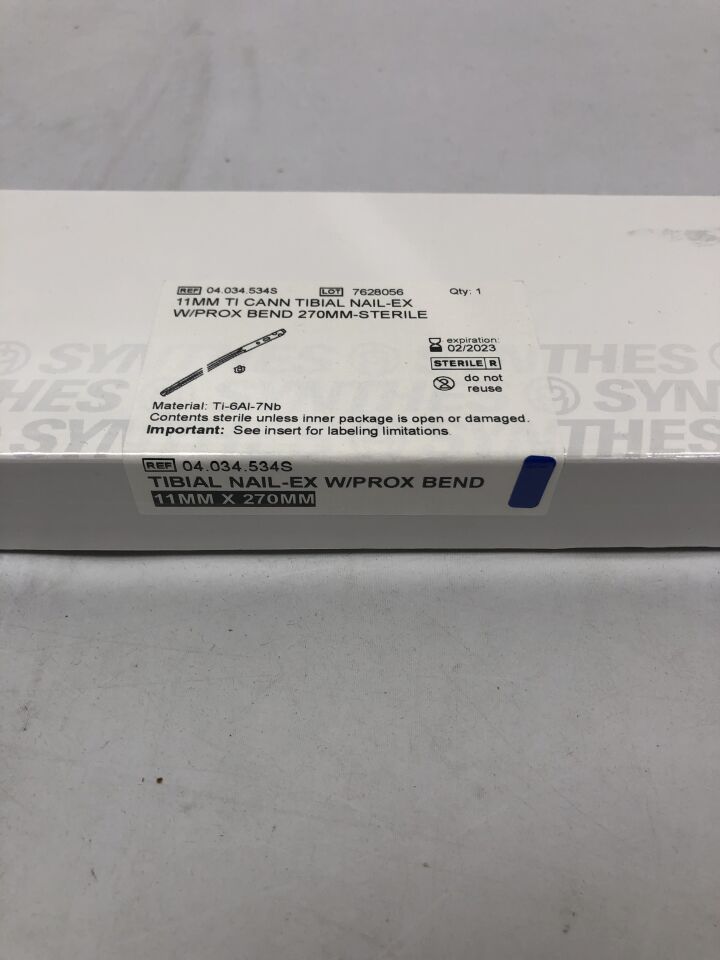 04.034.534S - SYNTHES - Titanium Cannulated Tibial Nail with Prox Bend, 11mm X 270mm, (BX/1) - ( Expiry Date: 2023-02-28 )